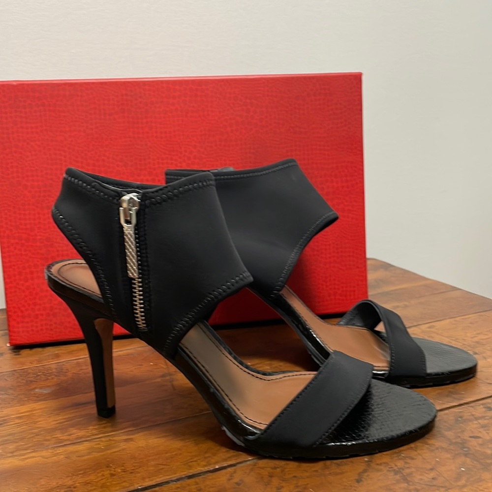 Donald J Pliner Times Stretch Cuff Heel